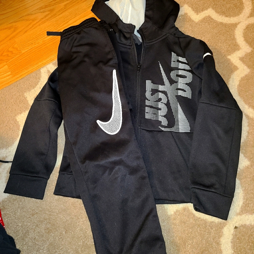 Nike pants and sweatshirt